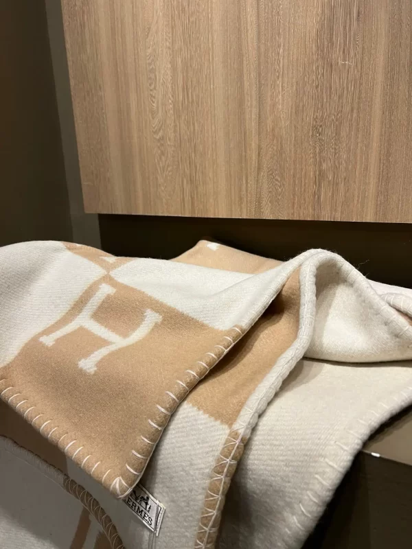 hermès Avalon baby blanket-Noisette Moyen / Blanc