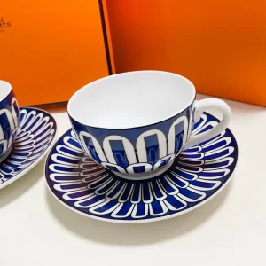 hermès Bleus d’Ailleurs Tea Cups and Saucers set