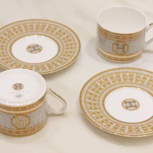hermès Mosaique H au 24 Gold Tea Cups and Saucers set
