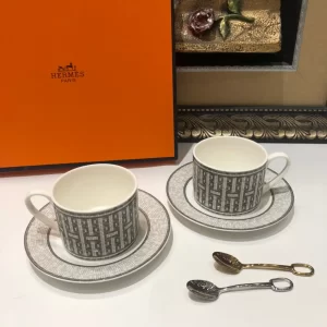 hermès Mosaique au 24 Platinum Tea Cups and Saucers set