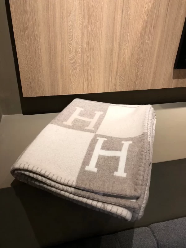 Avalon iii throw 2025 blanket