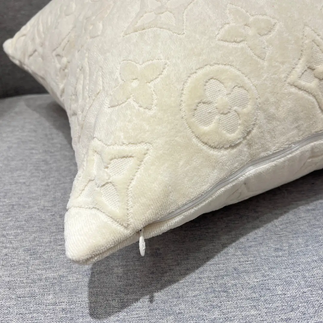 Louis Vuitton Monogram Throw Blanket - Grey Throws, Pillows
