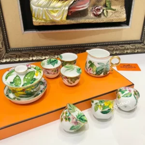 Hermes Passifolia Set of 8 teaware