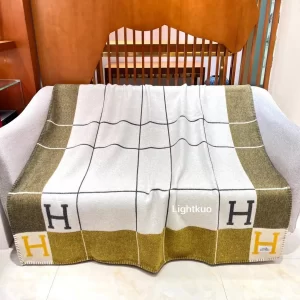 Hermès Avalon III Throw Blanket – Gris / Soleil